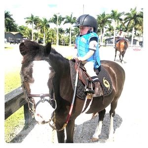 Meet your Posher, Courtney